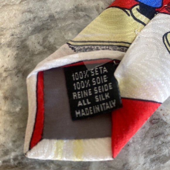 Disney Men’s Goofy Tie By Atlas Design 100% Silk - Picture 9 of 9